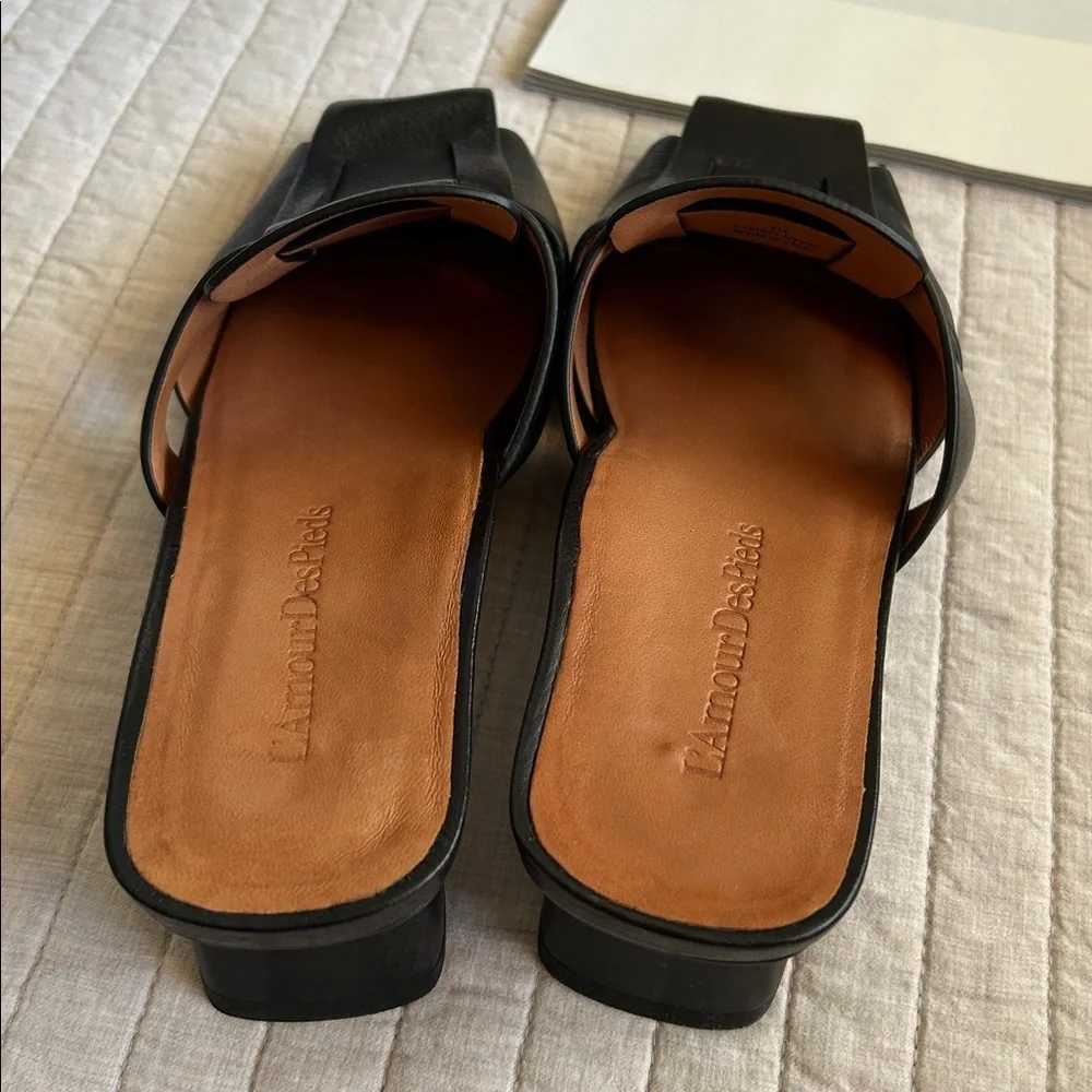 L’Amour Des Pieds black leather basket weave heeled slide mule sandals 8​ - Picture 4 of 13
